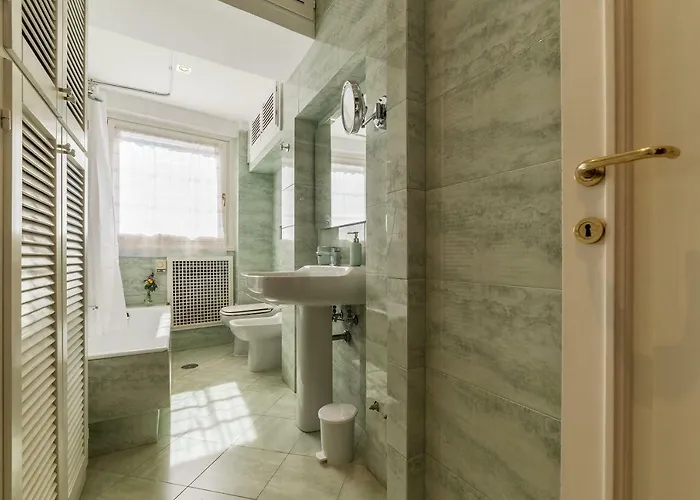 The Spanish Steps Grand Penthouse *