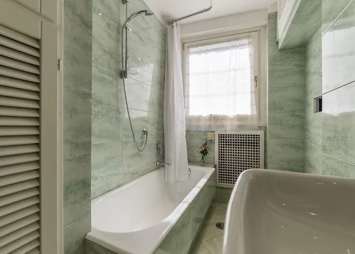 The Spanish Steps Grand Penthouse *