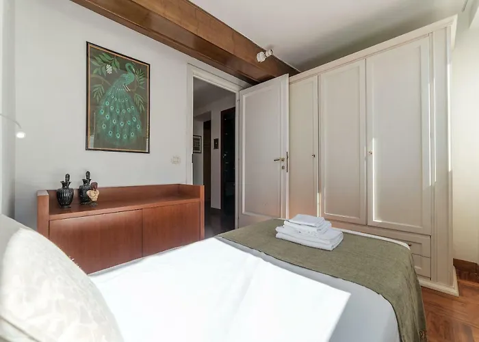 The Spanish Steps Grand Penthouse *