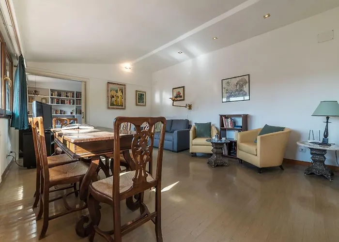 The Spanish Steps Grand Penthouse