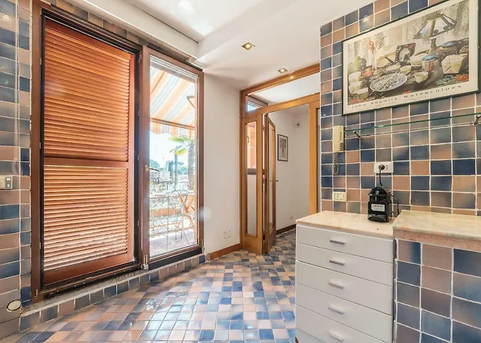 The Spanish Steps Grand Penthouse *